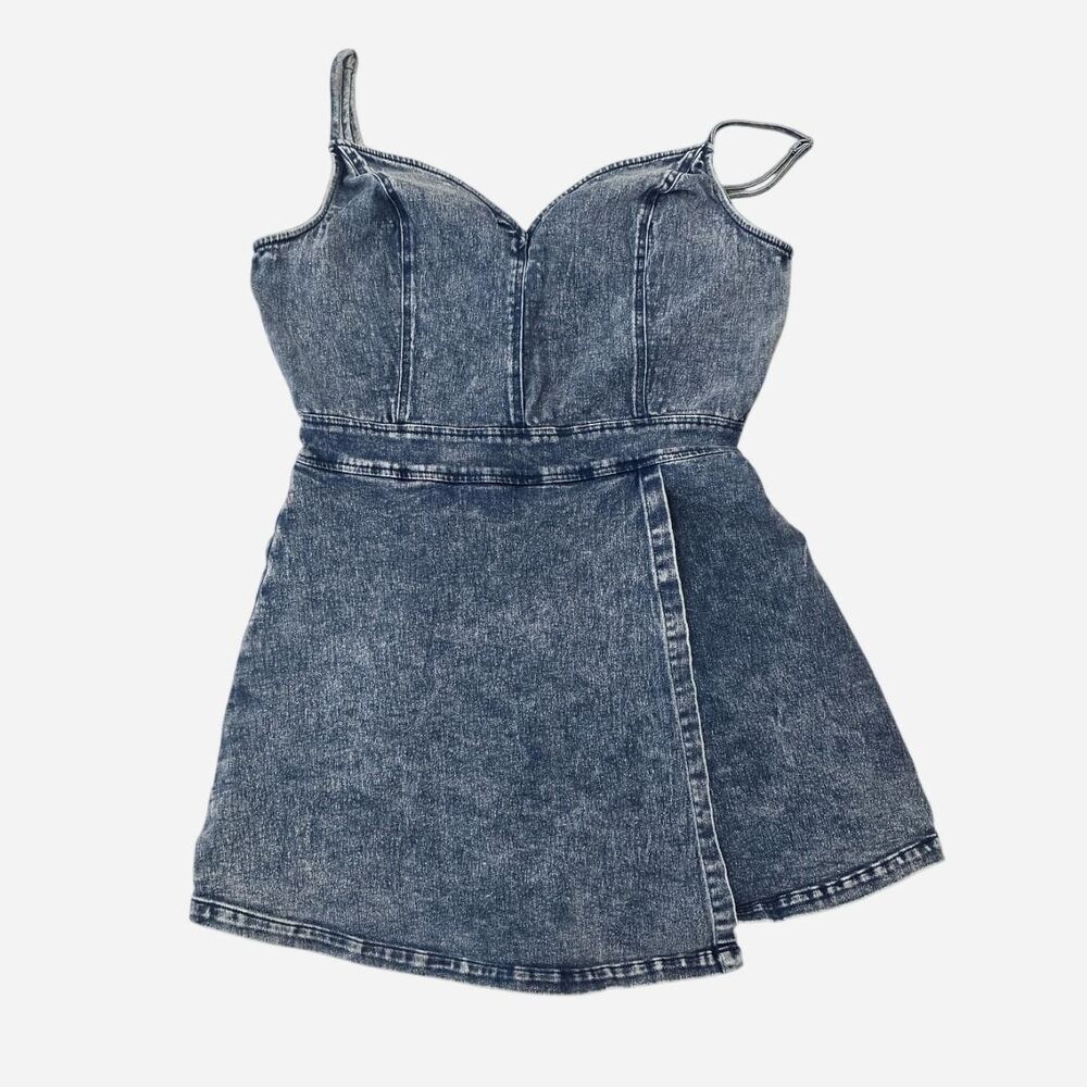 Flying Tomato Women's Size Medium denim mini skort dress